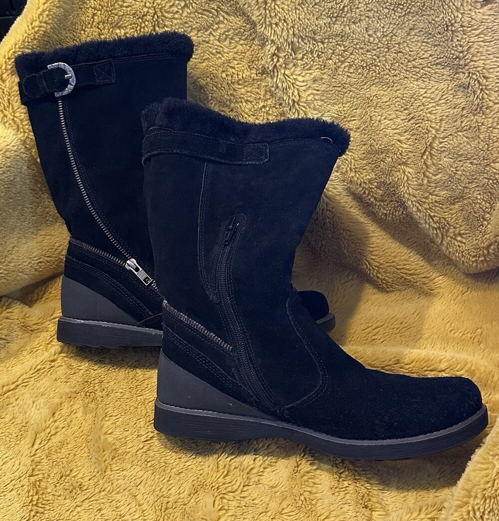 Baretraps Lantana women's size 8M Black suede zip boots Winter Outerwear City